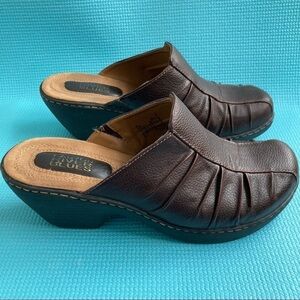Canyon River Blues Brown Clogs size 10M